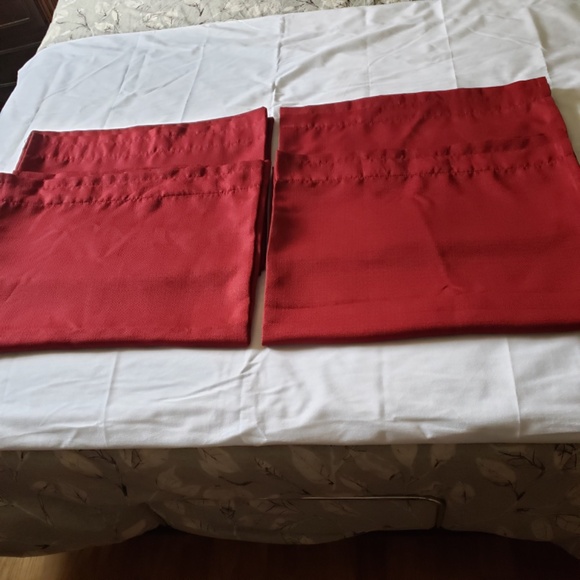 LOT OF 4 "Mainstays" 63" L x 40" W Rod Pocket Panels Red Burgundy - Picture 2 of 5